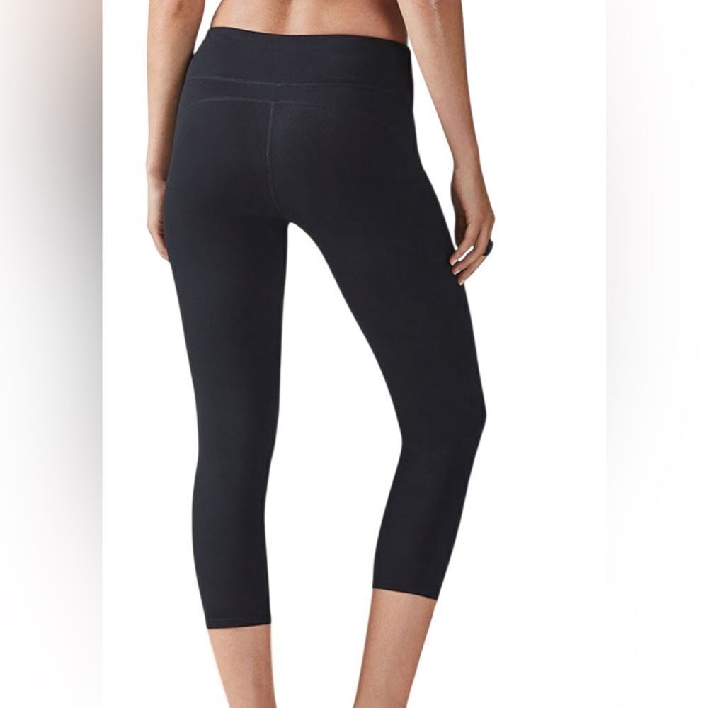 Fabletics Lima Capri Leggings - XS 🌻💕💕🌻